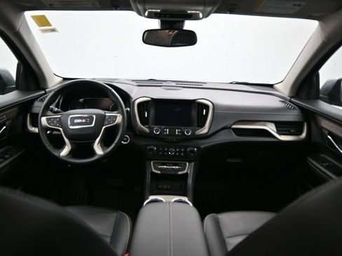 Used 2024 GMC Terrain Denali w/ Denali Premium Package image 9