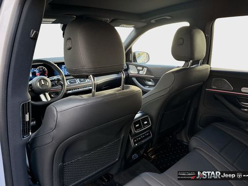 Used 2025 Mercedes-Benz GLS 450 4MATIC w/ AMG Line Exterior image 25