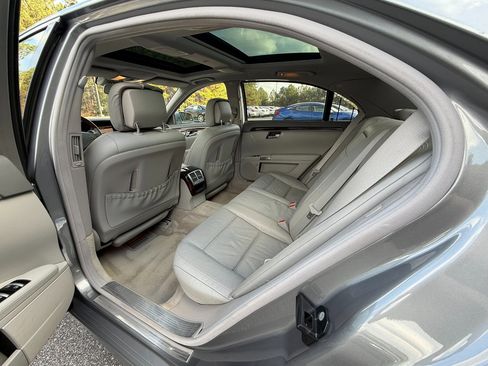 Used 2012 Mercedes-Benz S 550 image 10