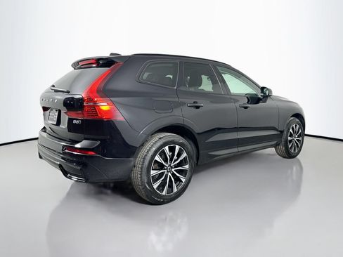 Certified 2025 Volvo XC60 B5 Core AWD/4WD image 6