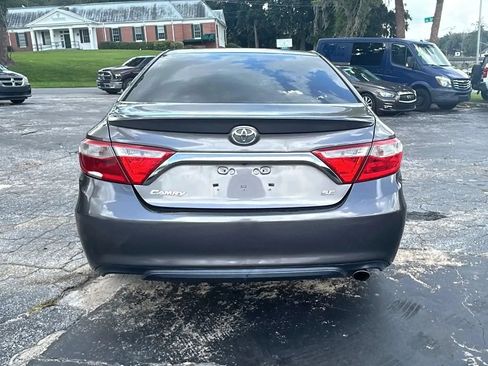 Used 2016 Toyota Camry SE FWD image 5
