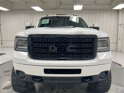 Used 2014 GMC Sierra 2500 Denali image 28