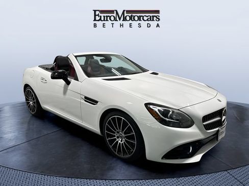 Certified 2020 Mercedes-Benz SLC 300 image 9