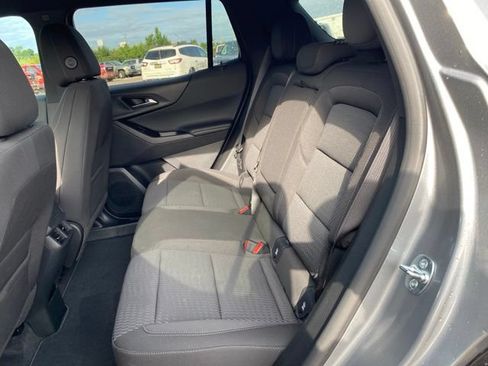Used 2026 Chevrolet Equinox LT AWD/4WD image 25