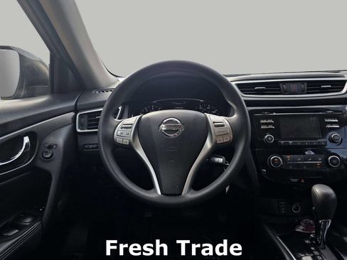 Used 2015 Nissan Rogue S AWD/4WD image 11