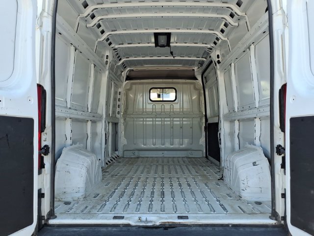 Used 2025 RAM ProMaster 2500 w/ Convenience Group FWD image 11