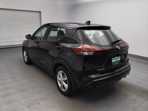 Used 2021 Nissan Kicks S image 5