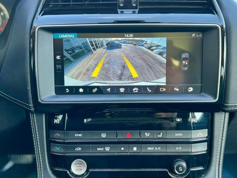 Used 2017 Jaguar F-PACE S AWD/4WD image 24