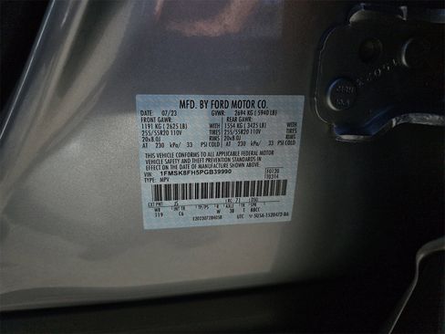 Used 2023 Ford Explorer Limited image 41