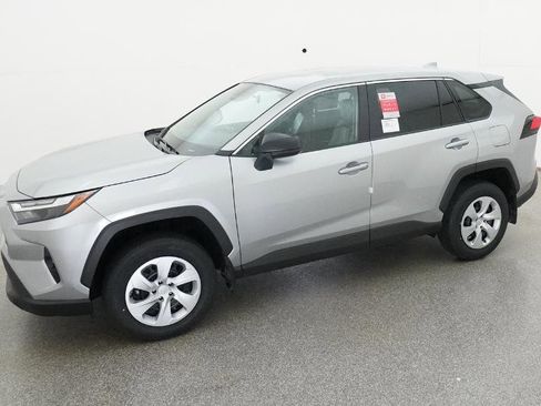 New 2025 Toyota RAV4 LE image 5