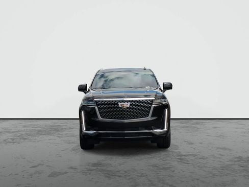 Used 2024 Cadillac Escalade Premium Luxury AWD/4WD image 3