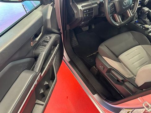 Certified 2024 Toyota Tacoma TRD Off-Road AWD/4WD image 9