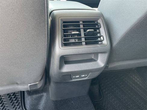 New 2025 Volkswagen Tiguan S image 26