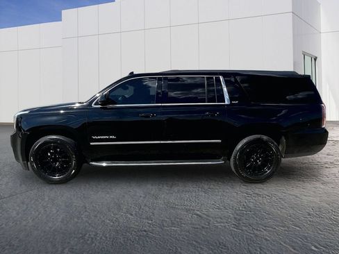 Used 2020 GMC Yukon XL SLT w/ Premium Edition RWD image 2