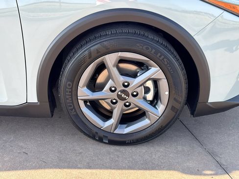 Used 2025 Kia K4 FWD image 10
