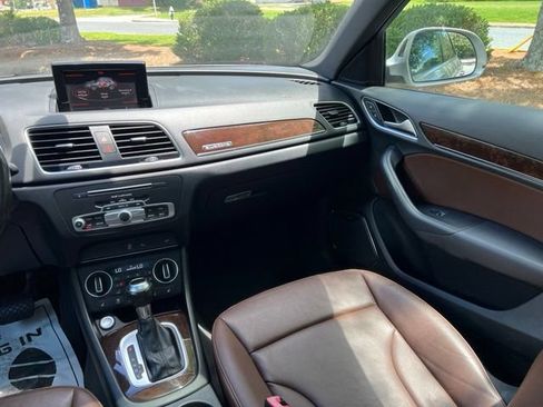 Used 2016 Audi Q3 2.0T Prestige w/ Prestige Package AWD/4WD image 26