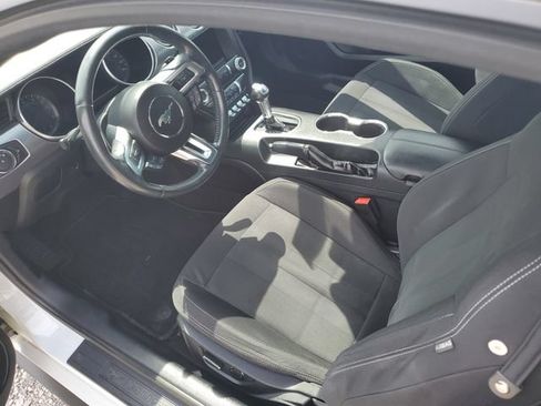 Used 2018 Ford Mustang Coupe w/ Equipment Group 101A RWD image 12