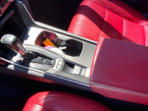 Used 2019 Honda Accord Sport image 16