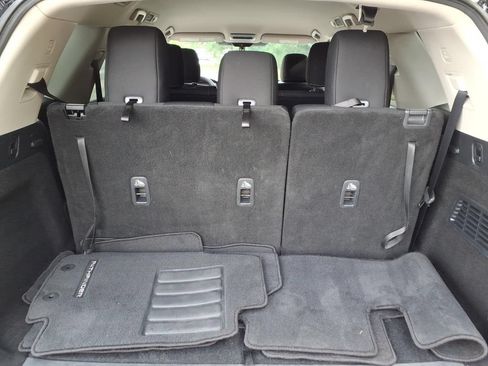 Used 2025 Nissan Pathfinder SV AWD/4WD image 23