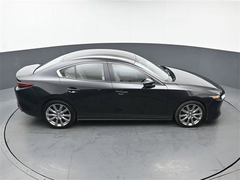 Used 2019 MAZDA MAZDA3 Sedan image 39