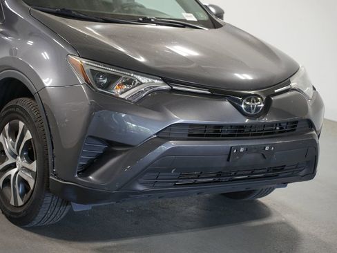 Used 2018 Toyota RAV4 LE w/ All Weather Liner Package image 4