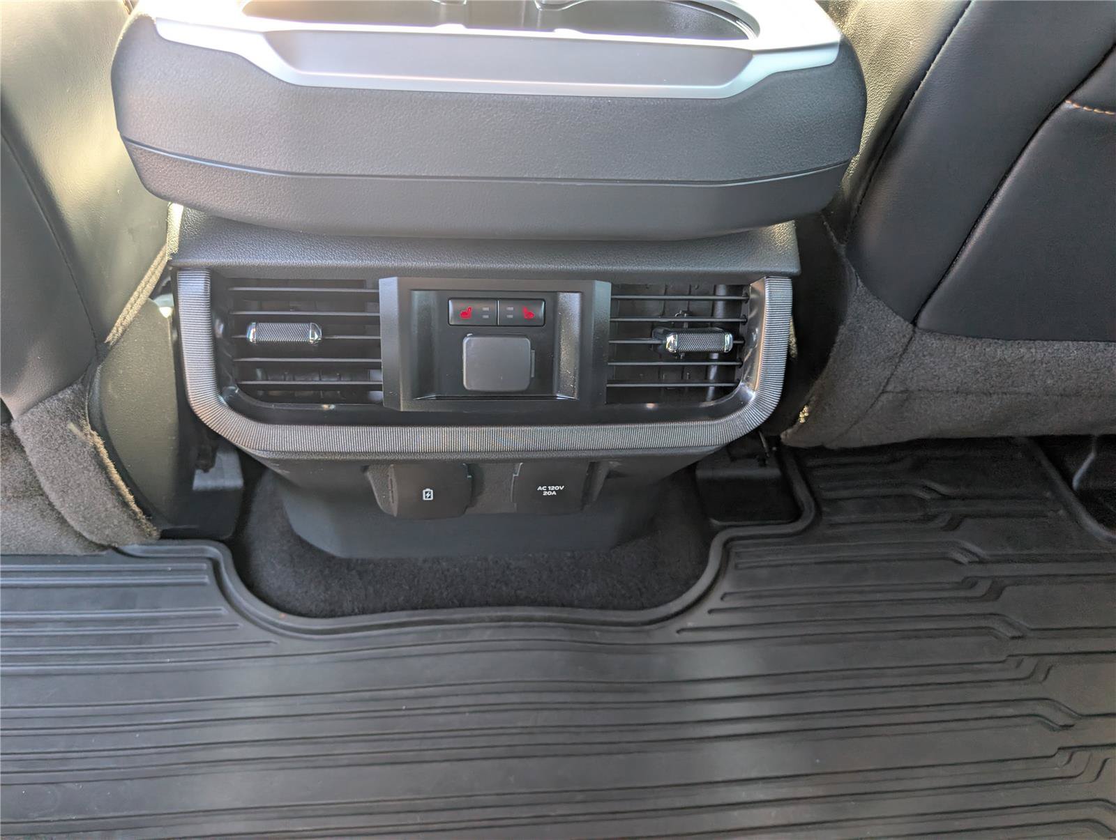 Used 2023 Ford F150 Platinum w/ Equipment Group 701A High AWD/4WD image 18
