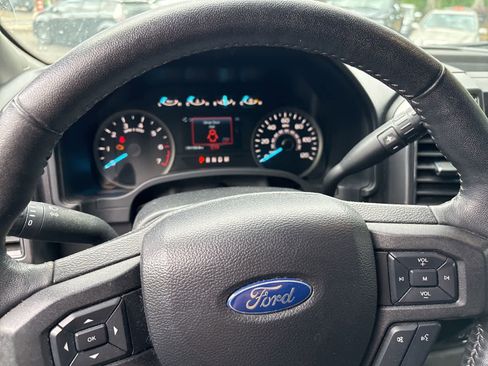 Used 2018 Ford F150 XLT w/ Equipment Group 302A Luxury AWD/4WD image 5