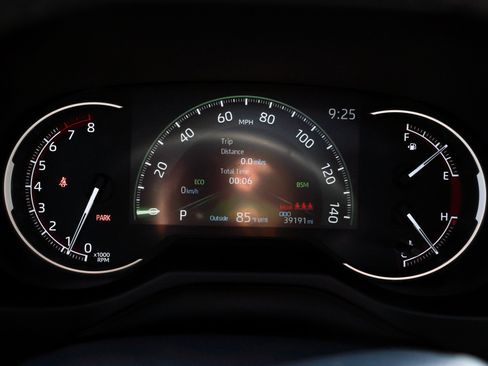 Used 2024 Toyota RAV4 XLE Premium AWD/4WD image 41
