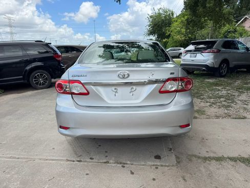 Used 2012 Toyota Corolla LE FWD image 6