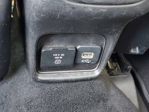 Used 2018 Jeep Compass Limited w/ Navigation Group AWD/4WD image 12