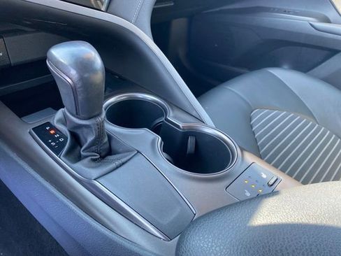 Used 2023 Toyota Camry SE image 10