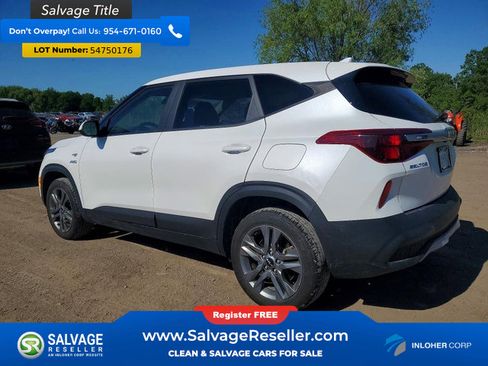 Used 2022 Kia Seltos LX AWD/4WD image 3
