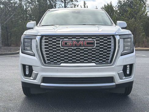 Used 2024 GMC Yukon Denali w/ Denali Reserve Package image 37