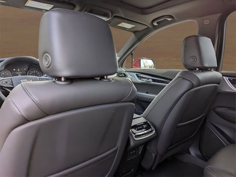 Certified 2025 Cadillac XT6 Premium Luxury w/ Technology Package image 20