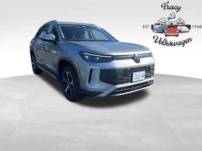 New 2025 Volkswagen Tiguan SE