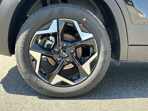 New 2026 Kia Seltos EX FWD image 17