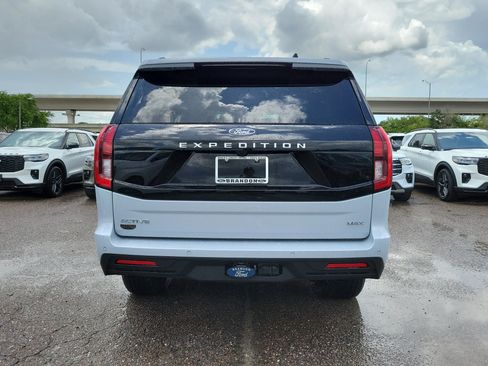 New 2026 Ford Expedition Max Active RWD image 8