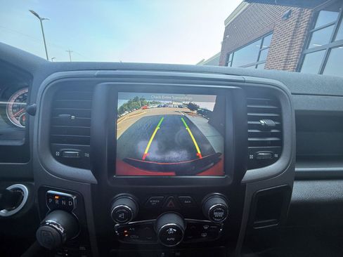 Used 2019 RAM 1500 Express w/ Express Value Package AWD/4WD image 29