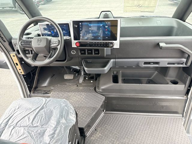Used 2024 Chevrolet Brightdrop 400 w/ Commercial Equipment Package AWD/4WD image 41