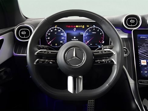 Used 2023 Mercedes-Benz GLC 300 4MATIC image 28