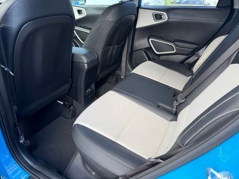 Used 2023 Kia Soul GT-Line FWD image 17