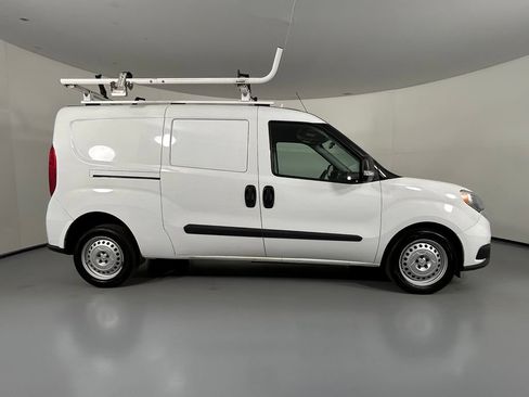 Used 2022 RAM ProMaster City Tradesman FWD image 8