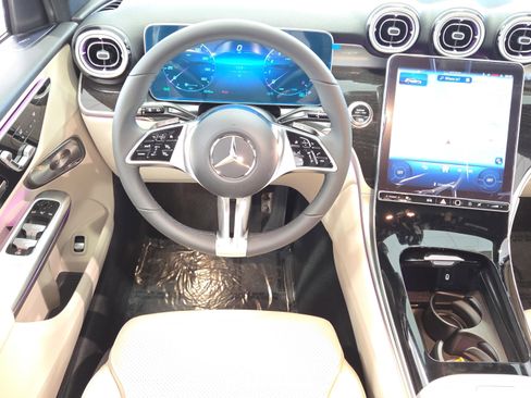 New 2026 Mercedes-Benz GLC 300 4MATIC image 22