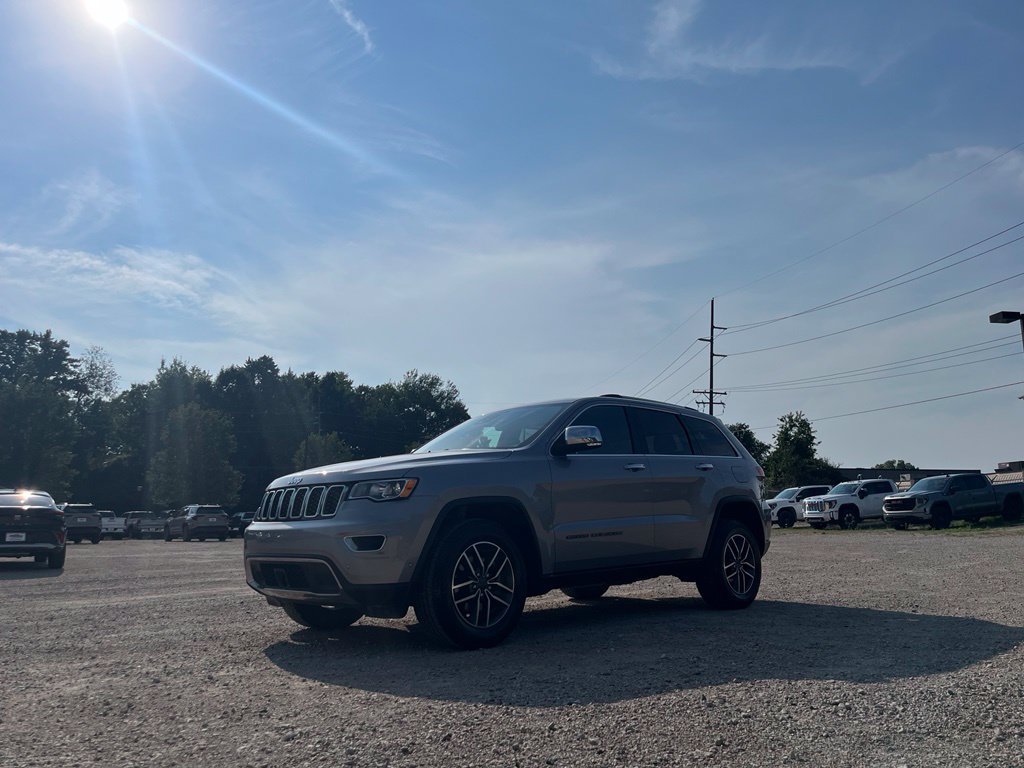 Used 2021 Jeep Grand Cherokee Limited AWD/4WD image 2