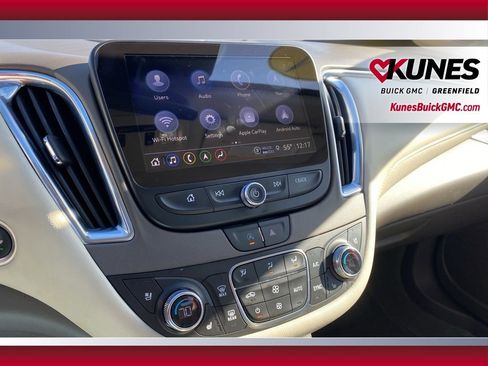 Used 2024 Chevrolet Malibu LT image 24