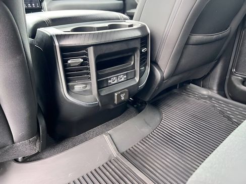 Used 2025 RAM 1500 Big Horn AWD/4WD image 16