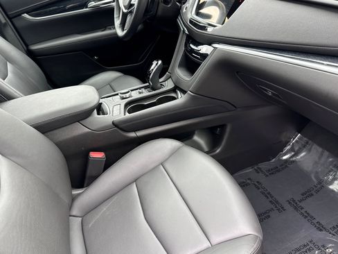 Used 2024 Cadillac XT5 Premium Luxury FWD image 19