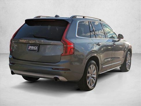Used 2018 Volvo XC90 T5 Momentum w/ Convenience Package image 5