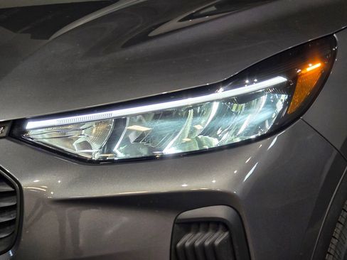 New 2025 Ford Escape Active w/ Cold Weather Package image 16