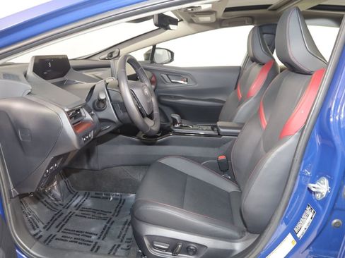 Used 2024 Toyota Prius Prime Premium w/ Advanced Technology Package FWD image 13